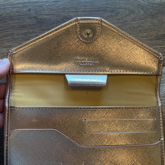 Passport Case/Wallet/Protecter for travel, trips, adventures, rose gold. - Picture 9 of 9